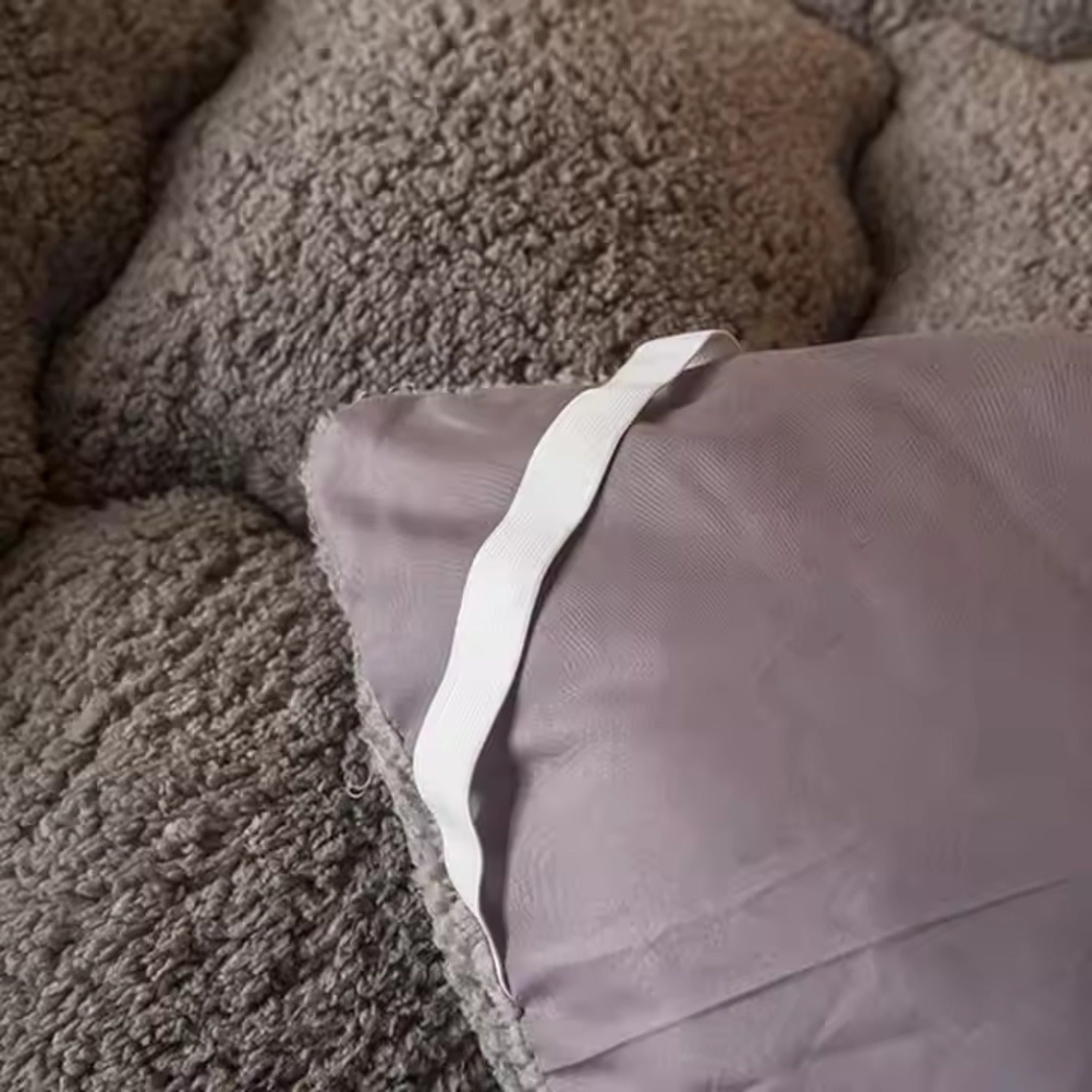 SWTMERRY Roll-Up Mattress Topper - 1000gsm Soft Breathable Tatami Mat Sleeping Pad, Foldable & Portable for Bed, Sofa, Camping, Guest Bedding - Machine Washable Grey Luxury Sleeping Pad, Foldable Mattress, Luxury Comfort, Easycare Material